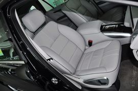 2011款奔驰R300L豪华型