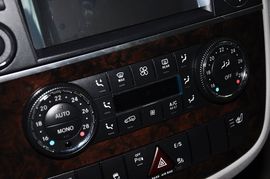 2011款奔驰R300L豪华型