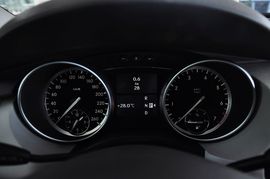 2011款奔驰R300L豪华型