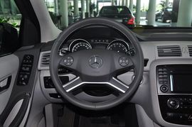 2011款奔驰R300L豪华型