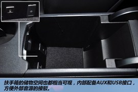2012款奔驰B180自动型到店实拍