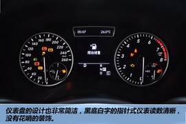 2012款奔驰B180自动型到店实拍