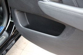 2012款起亚凯尊2.4L商务型实拍