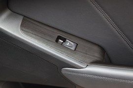 2012款起亚凯尊2.4L商务型实拍