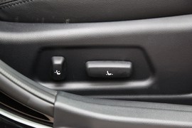 2012款起亚凯尊2.4L商务型实拍