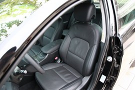 2012款起亚凯尊2.4L商务型实拍