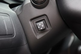 2012款起亚凯尊2.4L商务型实拍