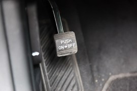 2012款起亚凯尊2.4L商务型实拍