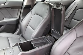 2012款起亚凯尊2.4L商务型实拍