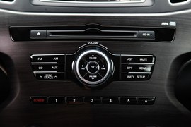 2012款起亚凯尊2.4L商务型实拍