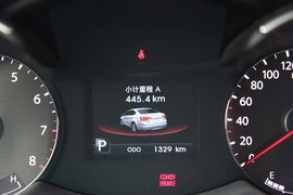 2012款起亚凯尊2.4L商务型实拍