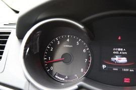 2012款起亚凯尊2.4L商务型实拍