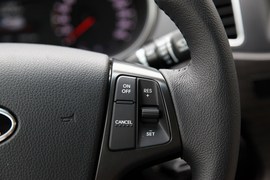 2012款起亚凯尊2.4L商务型实拍