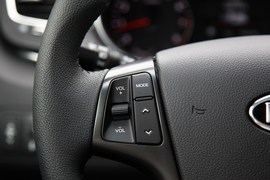 2012款起亚凯尊2.4L商务型实拍