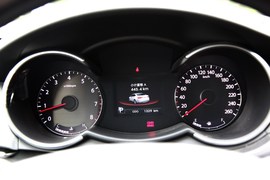 2012款起亚凯尊2.4L商务型实拍