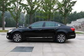 2012款起亚凯尊2.4L商务型实拍