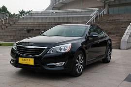 2012款起亚凯尊2.4L商务型实拍