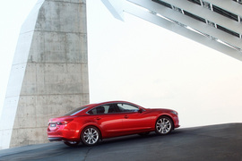 2013款马自达Mazda6