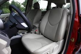 2012款陆风X8