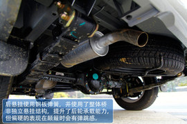 2012款上汽通用五菱荣光升级版1.5L试驾实拍