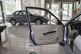 2012款东南V3菱悦1.5L手动亲民豪华版