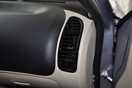 2012款东南V3菱悦1.5L手动亲民豪华版