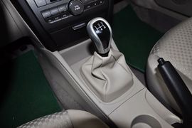 2012款东南V3菱悦1.5L手动亲民豪华版