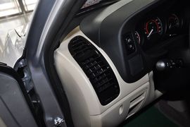 2012款东南V3菱悦1.5L手动亲民豪华版