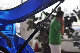 2013款长安铃木新奥拓1.0L手动炫酷型