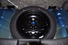 2013款长安铃木新奥拓1.0L手动炫酷型