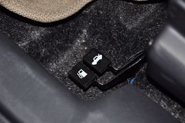 2013款长安铃木新奥拓1.0L手动炫酷型