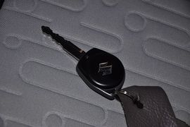 2013款长安铃木新奥拓1.0L手动炫酷型