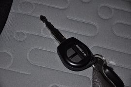 2013款长安铃木新奥拓1.0L手动炫酷型