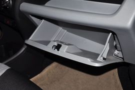 2013款长安铃木新奥拓1.0L手动炫酷型