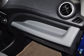 2013款长安铃木新奥拓1.0L手动炫酷型