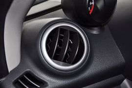2013款长安铃木新奥拓1.0L手动炫酷型