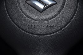 2013款长安铃木新奥拓1.0L手动炫酷型