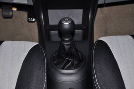 2013款长安铃木新奥拓1.0L手动炫酷型