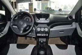 2013款长安铃木新奥拓1.0L手动炫酷型