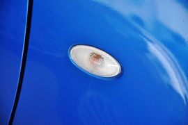 2013款长安铃木新奥拓1.0L手动炫酷型