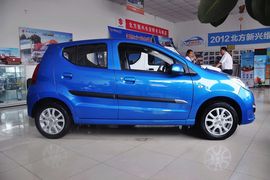 2013款长安铃木新奥拓1.0L手动炫酷型