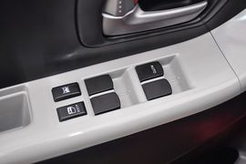 2013款长安铃木新奥拓1.0L自动炫酷型