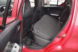 2013款长安铃木新奥拓1.0L自动炫酷型