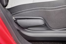 2013款长安铃木新奥拓1.0L自动炫酷型