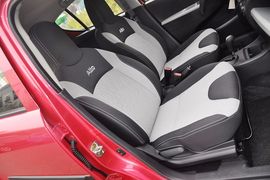 2013款长安铃木新奥拓1.0L自动炫酷型