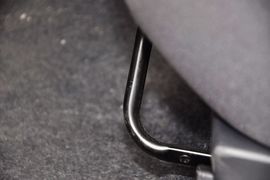 2013款长安铃木新奥拓1.0L自动炫酷型