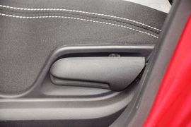 2013款长安铃木新奥拓1.0L自动炫酷型