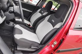 2013款长安铃木新奥拓1.0L自动炫酷型