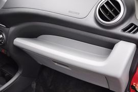 2013款长安铃木新奥拓1.0L自动炫酷型