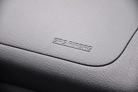 2013款长安铃木新奥拓1.0L自动炫酷型